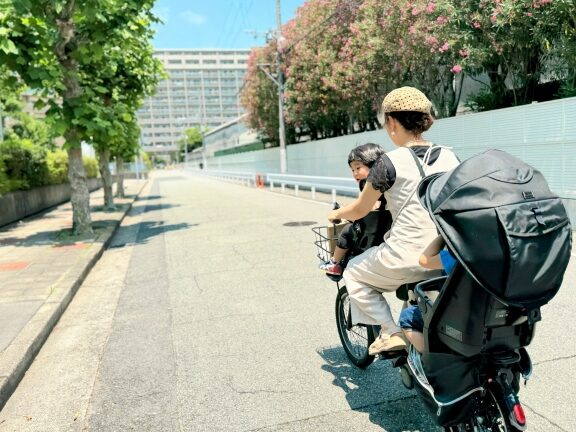 子供を自転車に乗せるのはいつからが適切か