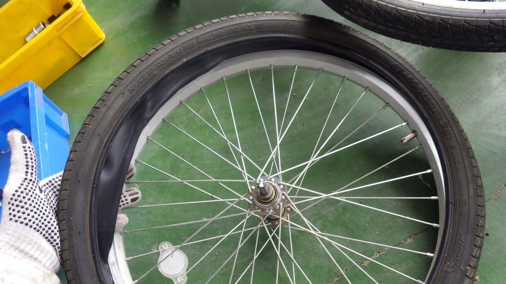 自転車のタイヤを交換するといくらかかるかの詳細情報